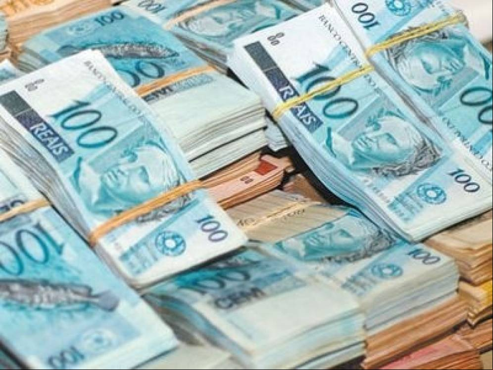 Governo vai resgatar R$ 1,4 bi de fundos para compensar recuo parcial da alta do IOF