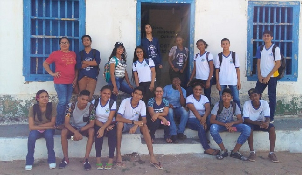 Alunos do CEM Félix Camoa expõem fotografias em Congresso Nacional de Ecoturismo
