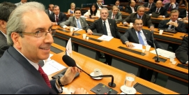  Operação da PF mira &#039;provas&#039; de que Cunha usa cargo em benefício pessoal