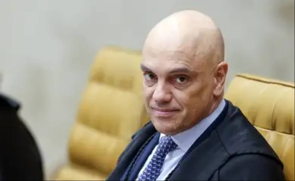 Moraes pede a Bolsonaro que apresente convite para posse de Trump