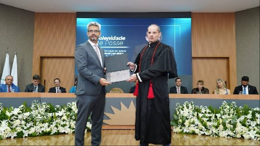 O promotor de Justiça Abel Andrade Leal Júnior, assume no lugar do promotor Luciano Casaroti