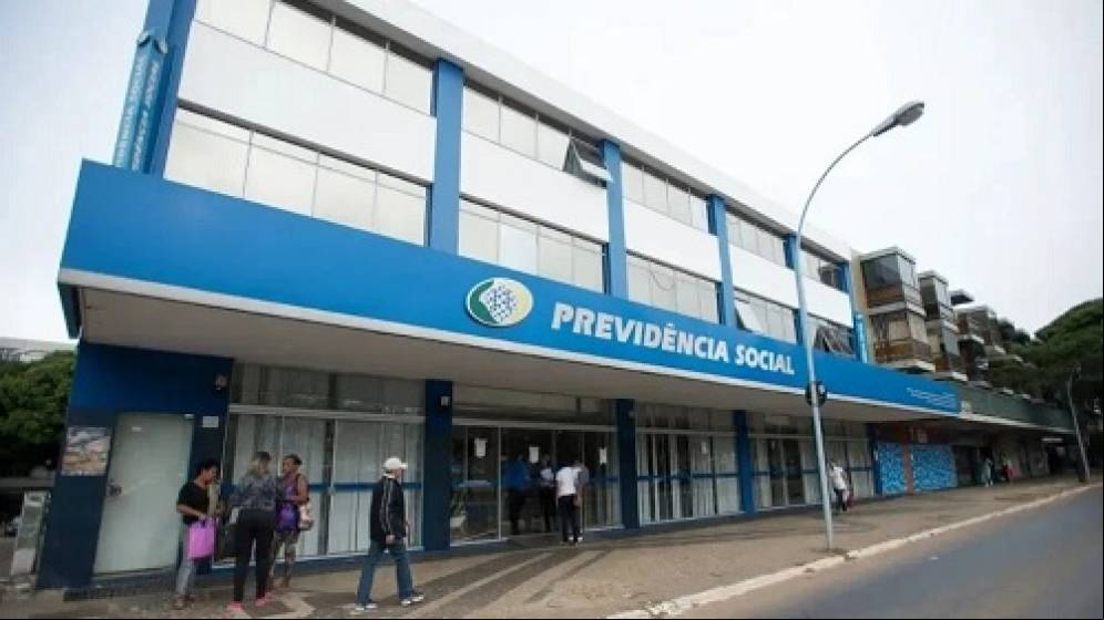 Reembolso de descontos indevidos do INSS começa nesta segunda (26)