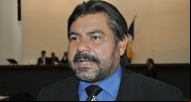 Aragão critica a família Abreu por querer reduzir aumento do salário mínimo em 2015
