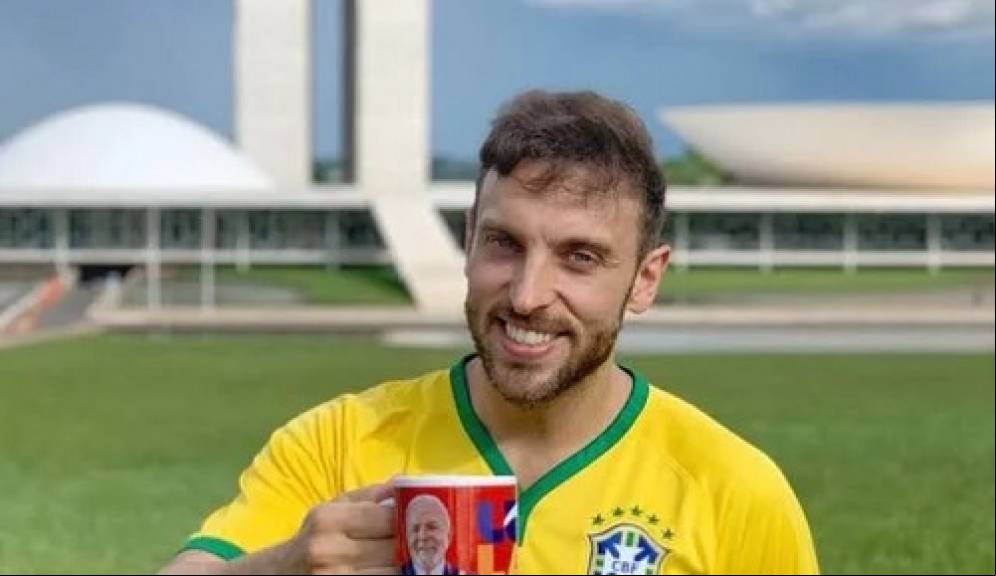 Humorista Léo Lins recebe pena de oito anos por conteúdo preconceituoso
