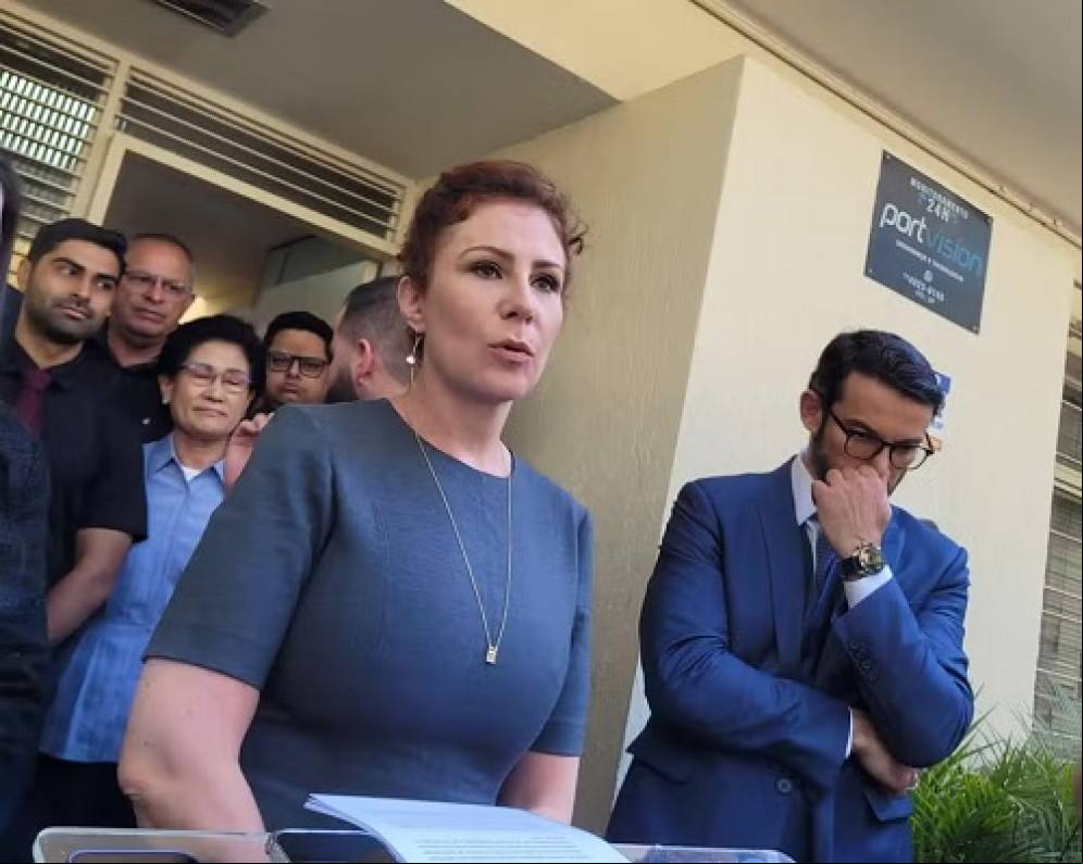 Moraes determina prisão de Carla Zambelli e acionamento da Interpol