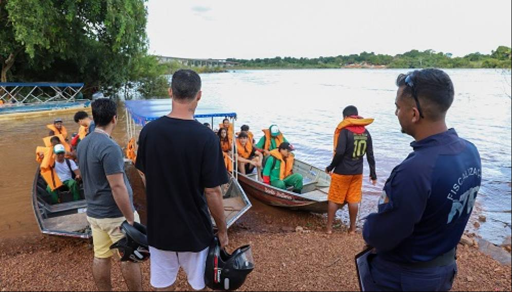 A manutenção da travessia, iniciada em janeiro, compõe as ações emergenciais implementadas pelo governador Wanderlei Barbosa para minimizar os impactos causados na região - Ademir dos Anjos/Governo do Tocantins