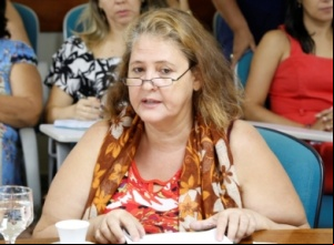 CEM Castro Alves e Casa 8 de Março promovem curso