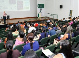 Educadora de Porto Nacional relata coragem e medo ao denunciar violência sexual infantil em encontro da campanha "Diálogos em Rede"