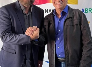 O jornalista tocantinense Luiz Pires foi eleito por aclamação o novo presidente da Abrajet Nacional. O Congresso da entidade acontece em Piratuba, SC e Marcelino Ramos  Rio Grande do Sul