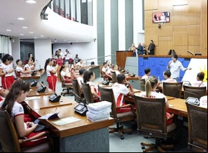 Estudantes de Porto Nacional participam do projeto Visita Guiada na Assembleia Legislativa