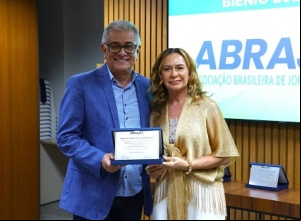 Governo do Tocantins é homenageado durante posse da nova diretoria da Abrajet Tocantins