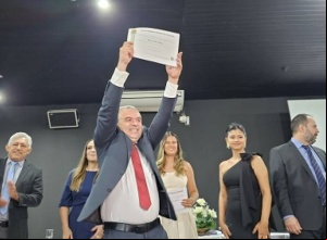 Ronivon Maciel é diplomado para o segundo mandato